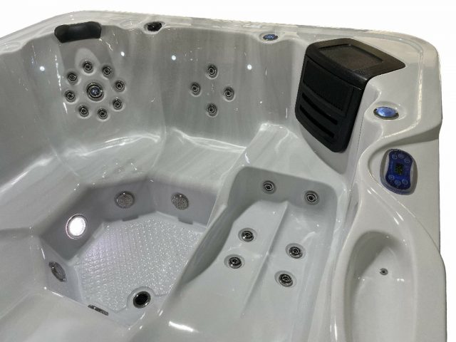 Гидромассажные спа бассейны Antarctic Spas